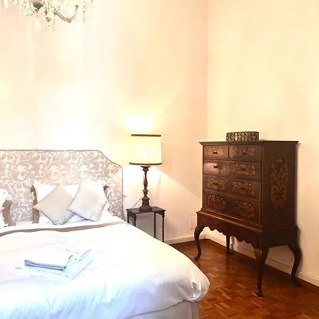 Luxury Liberty Apartment *