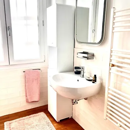 Luxury Liberty Apartment *